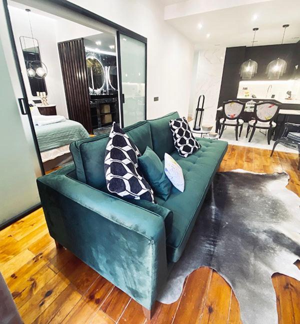 Apartamento De Diseno En Malasana Junto A Gran Via Мадрид Экстерьер фото