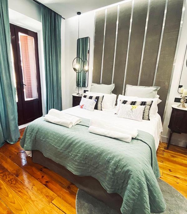 Apartamento De Diseno En Malasana Junto A Gran Via Мадрид Экстерьер фото